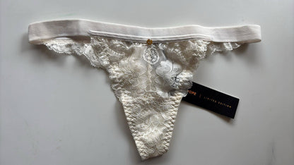 Calcinha Fio Renda string Branco