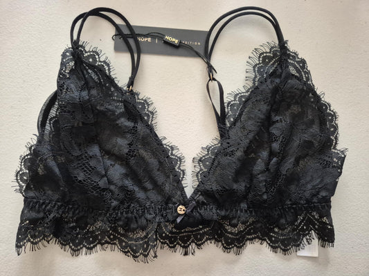 Sutiã Top Alongado Em Renda Preto